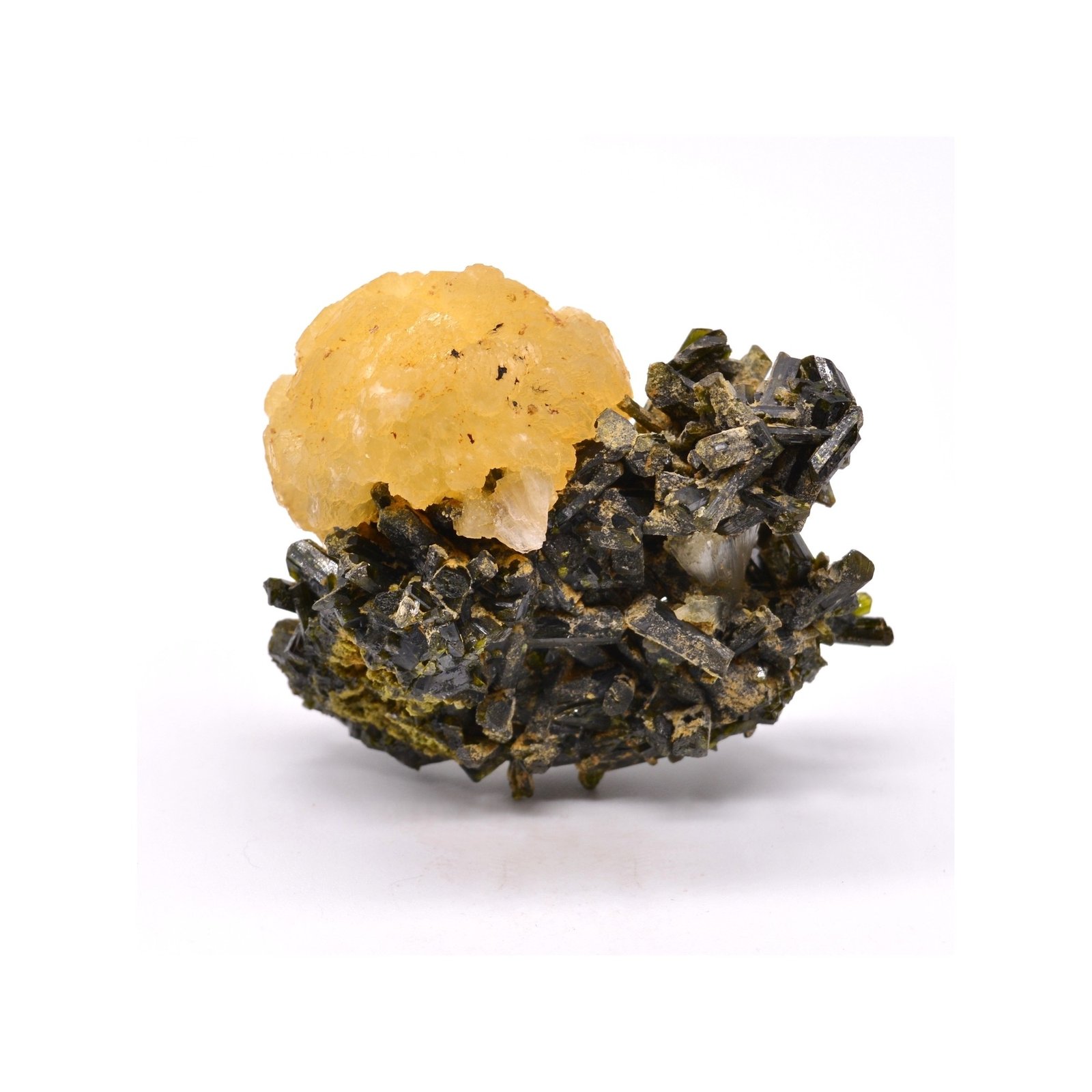 Stellerite et épidote - Diaboukara, Région de Kayes, Mali
