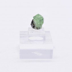 Tsavorite garnet - Merelani Hills, Tanzania