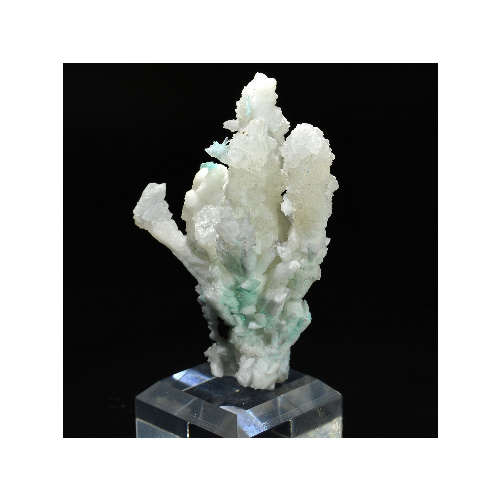 Aragonite - Distric minier de Laurion ( Lavrion), Grèce