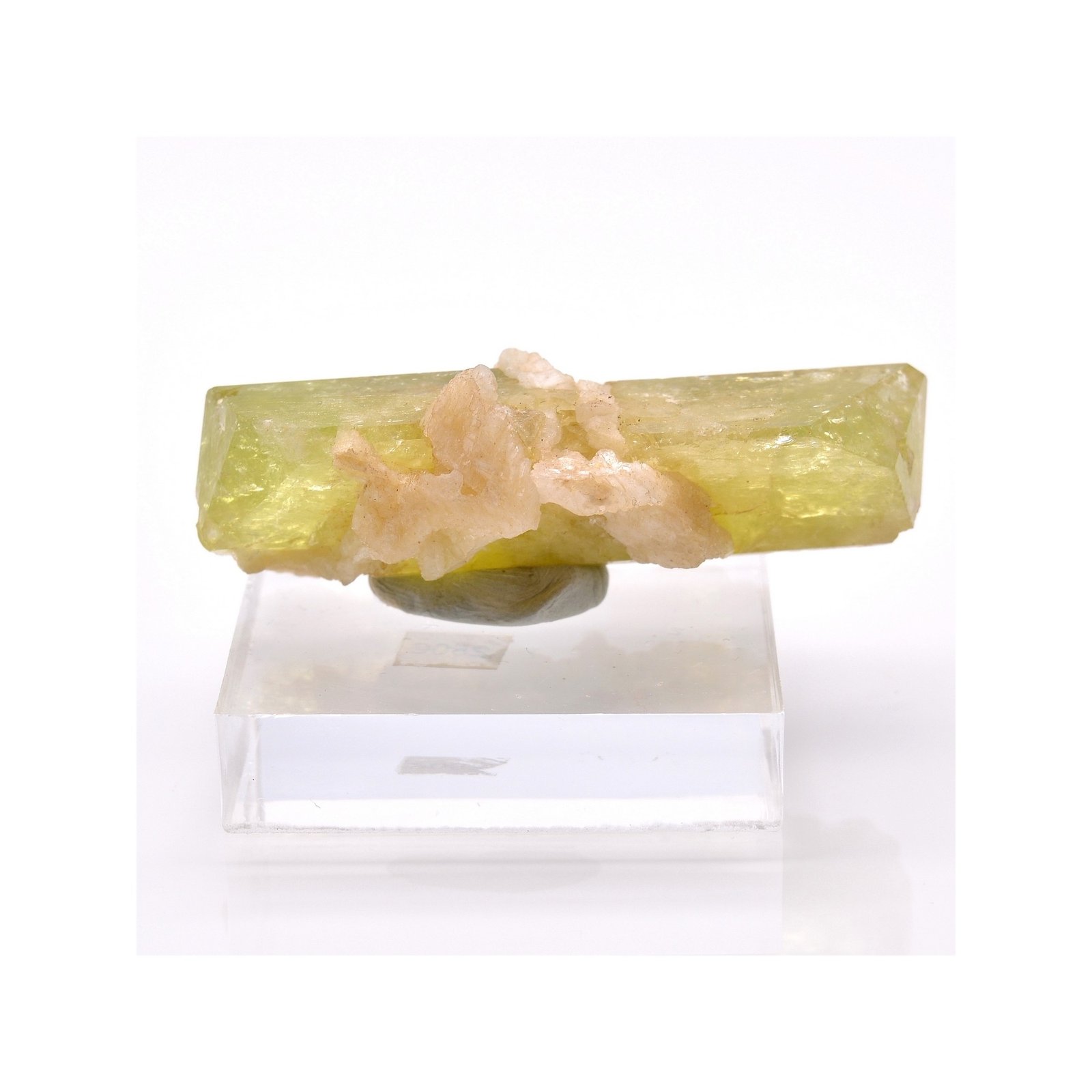 Brazilianite - Conselheiro Pena, Vallée Doce, Minas Gerais, Brazil