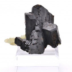 Babingtonite - Meigu County, Liangshan, Sichuan Province, China.