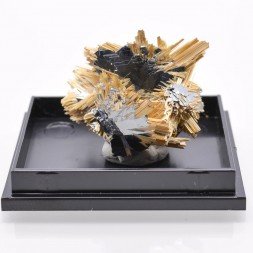 Rutile and hematite - Novo Horizonte, Bahia, Brazil