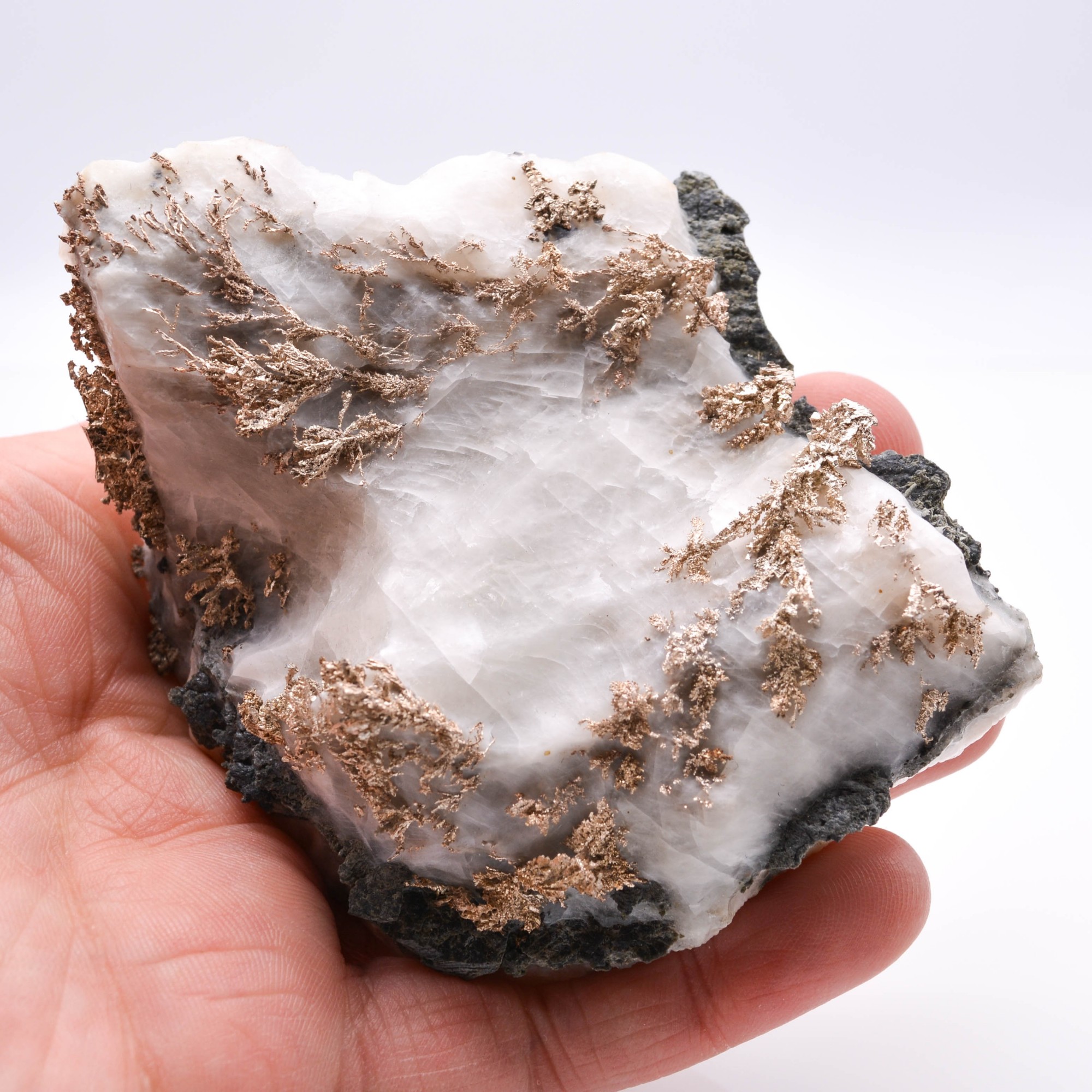 Argent natif sur calcite - Mine Bouismas, Bou Azzer, Maroc
