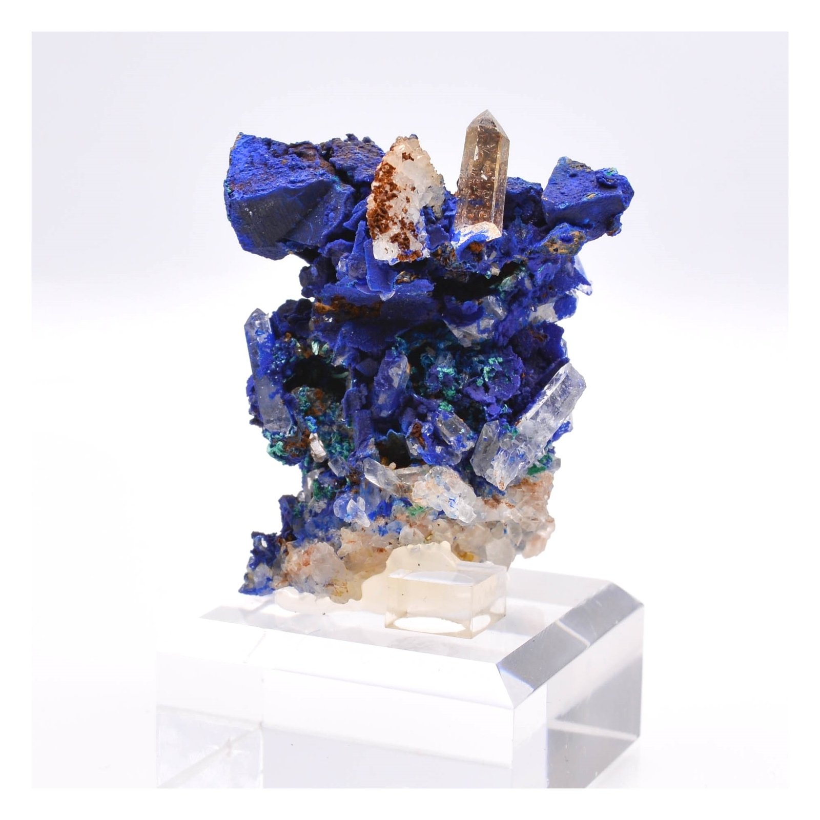 Azurite psm tétraèdrite et quartz - Mine à Giraud (La Gardette), Isère, France