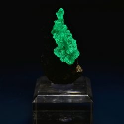 Hyalite opal - Kopasz Hill, Tarcal, Tokaj, Hungary