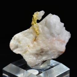 Cristallized gold - Aouint Ighoumane, Assa-Zag Province, Guelmim-Oued Noun Region, Morocco