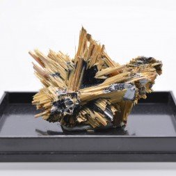 Rutile et hématite - Novo Horizonte, Bahia, Brésil