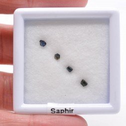Sapphire, Le sioulot, Puy-de-Dôme, France.