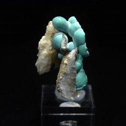 Malachite on quartz - Bouque-Payrol, Aveyron, France