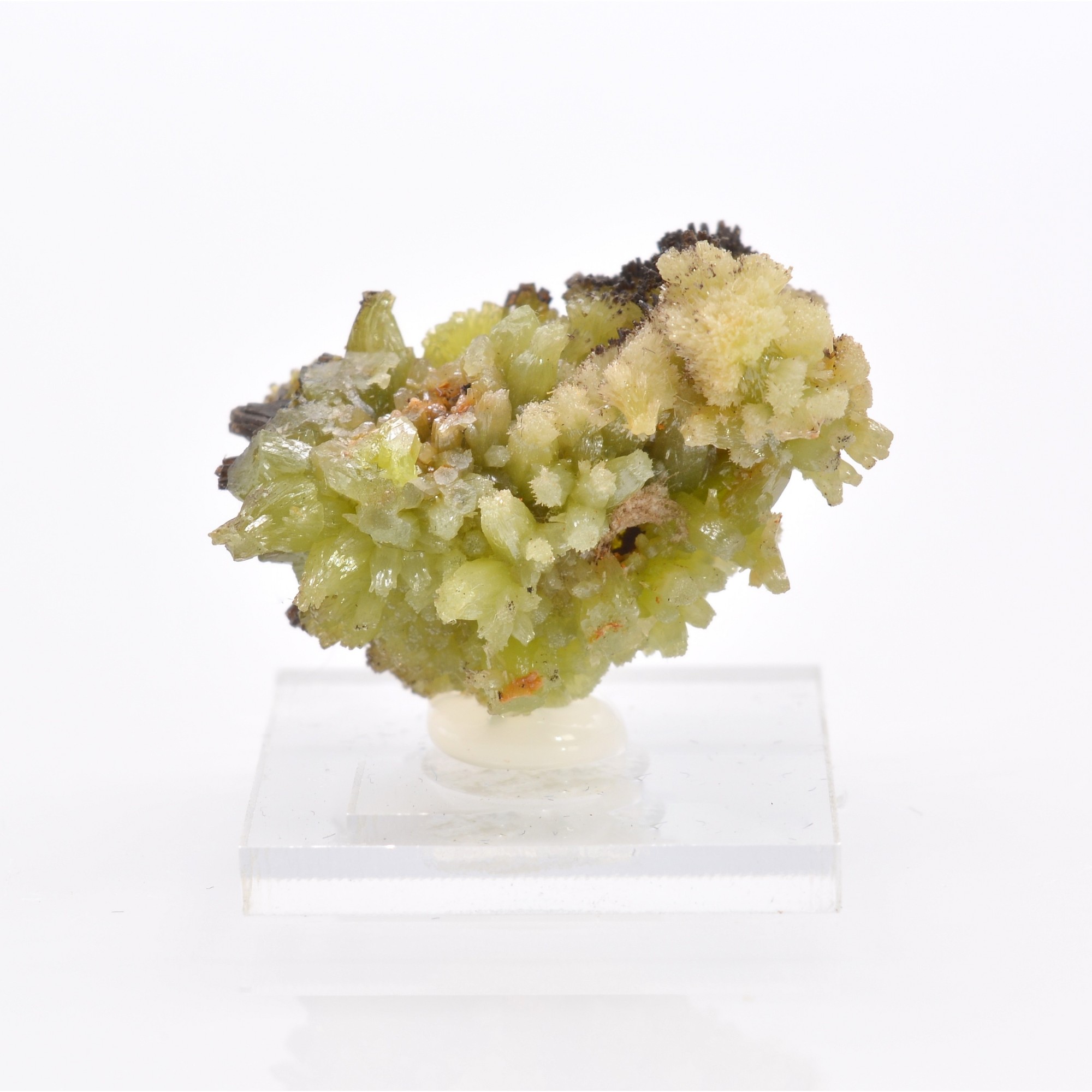 Pyromorphite - Daoping mine, Gongchen, Guilin, Guangxi, China