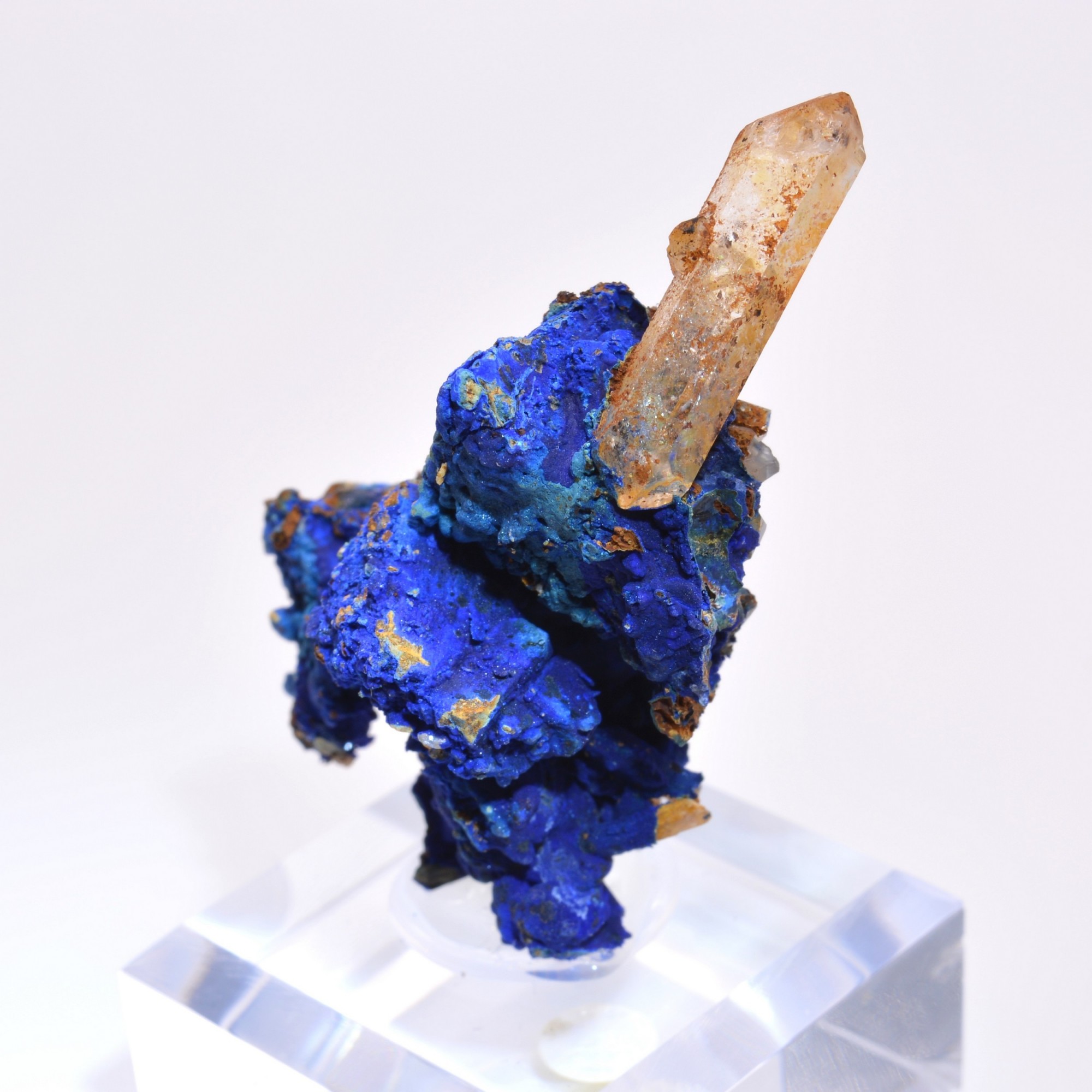 Azurite psm tétraèdrite et quartz - Mine à Giraud (La Gardette), Isère, France