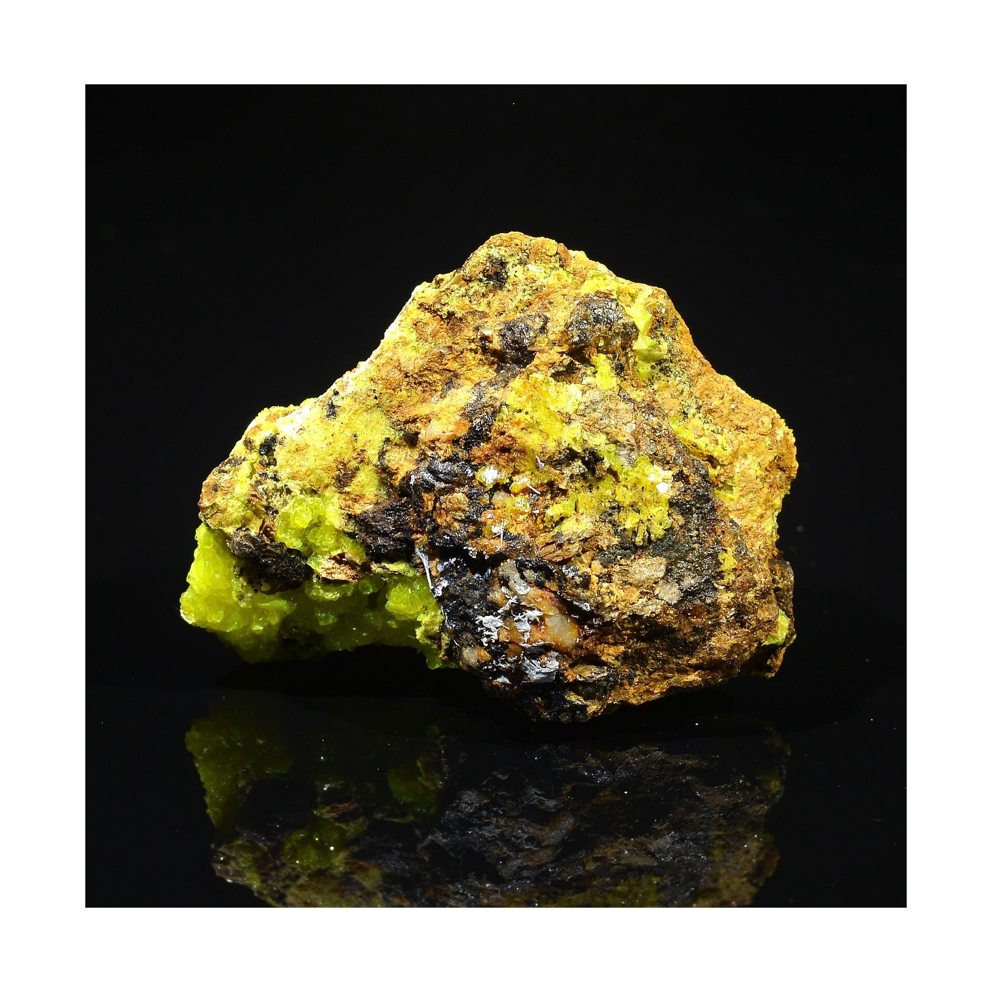 Autunite - Mine de Margnac, Haute-Vienne, France.